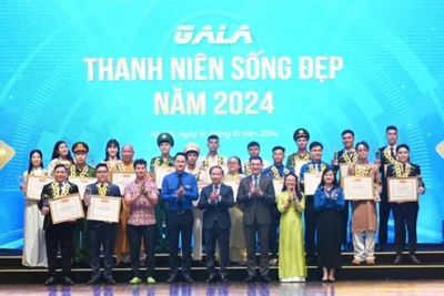 Tôn vinh những thanh niên tiêu biểu, có việc làm, nghĩa cử cao đẹp