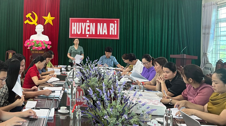 Quang cảnh buổi họp của Đoàn công tác với UBND huyện Na Rì. IMG_2202.jpeg