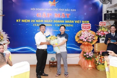 Hội Doanh nhân trẻ gặp mặt Kỷ niệm 20 năm ngày Doanh nhân Việt Nam