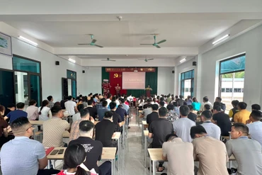Công an tỉnh Bắc Kạn tổ chức kỳ sát hạch, cấp giấy phép lái xe đầu tiên