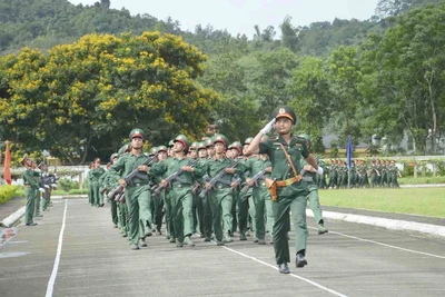 Tăng cường vai trò lãnh đạo của Đảng với lực lượng vũ trang trong tình hình mới