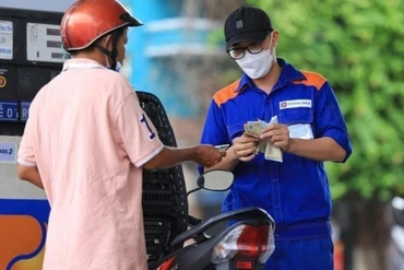Giá xăng, dầu đồng loạt giảm