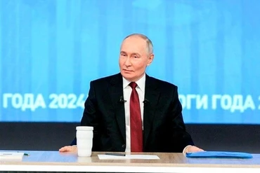 Tổng thống Putin trả lời nhiều vấn đề cấp thiết đối với nước Nga