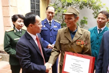 Thực hiện đầy đủ, kịp thời các chế độ chính sách đối với người có công