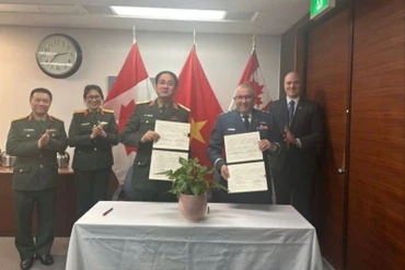 Việt Nam và Canada ký kết hợp tác trong lĩnh vực gìn giữ hòa bình Liên hợp quốc