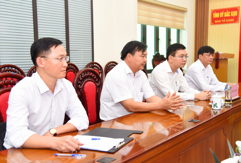 Các ứng viên tham gia bảo vệ Chương trình hành động trước Hội đồng Tư vấn. cthd-3-1.jpg