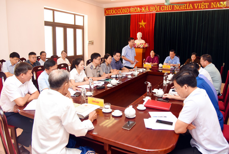 Đại diện lãnh đạo UBND tỉnh phát biểu. Tiep-cong-dan-11.jpg