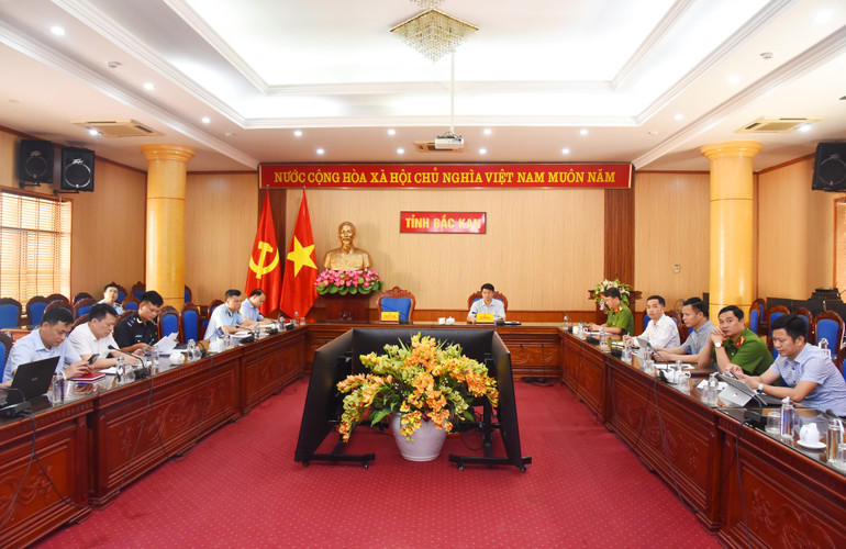Quang cảnh Hội nghị tại điểm cầu tỉnh Bắc Kạn. chong-buon-lau-4.jpg