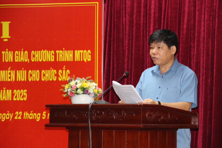 Đồng chí Hoàng Thanh Oai, Giám đốc Sở Dân tộc và Tôn giáo thông tin nhanh về chức năng, nhiệm vụ, cơ cấu tổ chức của Sở Dân tộc và Tôn giáo. img-8721.jpg