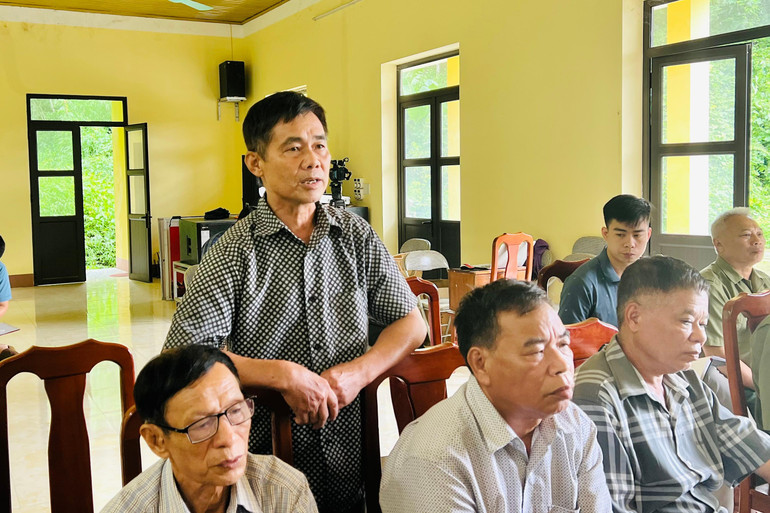 Cử tri nêu ý kiến, kiến nghị. IMG_8197.jpeg