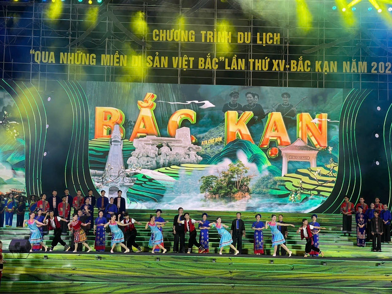 Chương trình “Qua những miền di sản Việt Bắc” lần thứ XV tại Bắc Kạn năm 2024 với nhiều hoạt động đặc sắc. chuong-trinh-qua-nhung-mien-di-san-viet-bac-lan-thu-xv-tai-bac-kan-nam-2024-voi-nhieu-hoat-dong-dac-sac.jpg
