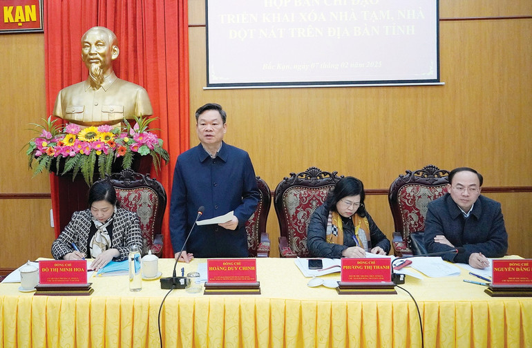Ban Chỉ đạo triển khai xóa nhà tạm, nhà dột nát tỉnh Bắc Kạn quyết liệt, sát sao trong công tác chỉ đạo, kiểm tra, giám sát tiến độ thực hiện. t11-ban-chi-dao-trien-khai-xoa-nha-tam-nha-dot-nat-tinh-bac-kan-luon-quyet-liet-sat-sao-trong-cong-tac-chi-dao-kiem-tra-giam-sat-tien-do-thuc-hien.jpg