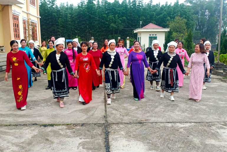 Phụ nữ Bắc Kạn ngày càng khẳng định được vai trò, vị trí của mình trong gia đình và xã hội. Phụ nữ Bắc Kạn ngày càng khẳng định được vai trò, vị trí của mình trong gia đình và xã hội..jpg