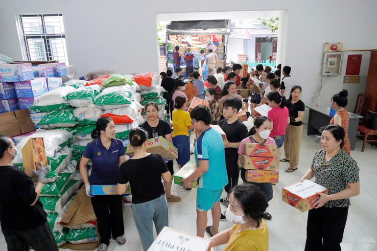 MTTQ các cấp đã phát huy tốt vai trò kết nối, phân bổ, điều tiết các nguồn hỗ trợ trong cơn bão số 3 (Yagi). mttq-2.jpg