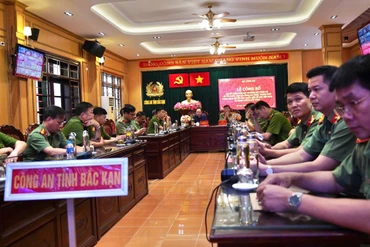Bộ Công an công bố quyết định về tổ chức cán bộ Công an 34 tỉnh, thành phố