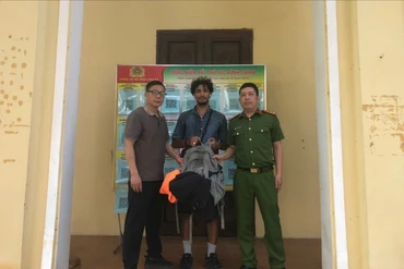 Nhanh chóng trao trả lại tài sản cho du khách Pháp