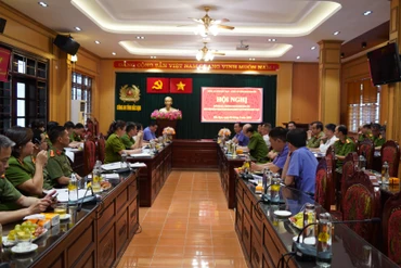 Họp bàn phương án bố trí phân trại tạm giam, kho vật chứng khu vực