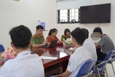 Nam sinh bị đánh hội đồng, gây thương tích nghiêm trọng (Ảnh: BÌnh Minh)