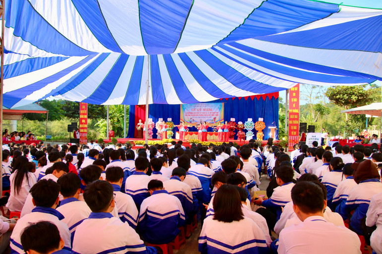 Lễ kỷ niệm 42 năm Ngày Nhà giáo Việt Nam 20/11/2024. img-7400.jpg
