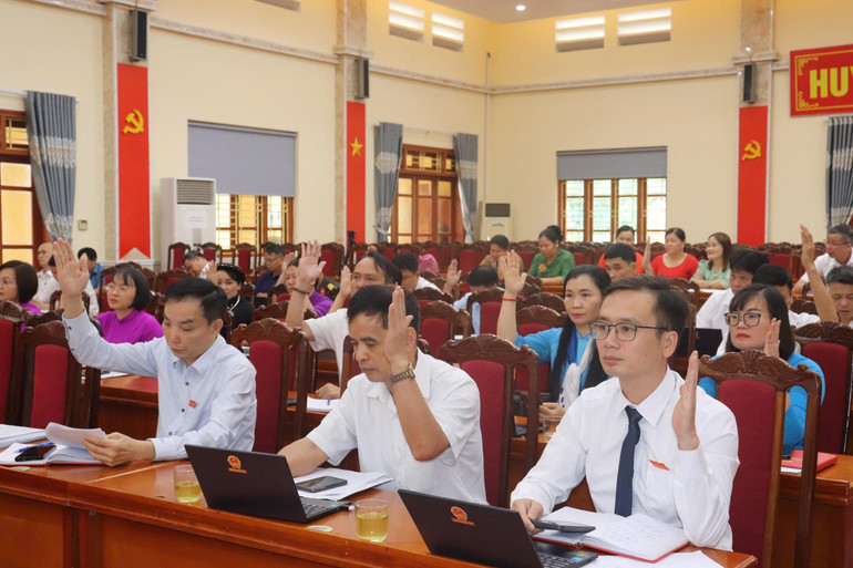 បោះឆ្នោតដើម្បីអនុម័តដំណោះស្រាយ។ img-6107.jpg
