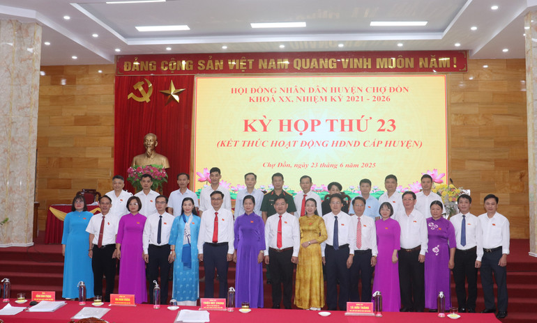ប្រតិភូថតរូបអនុស្សាវរីយ៍។ img-6103.jpg