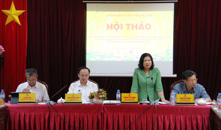 Đồng chí Phương Thị Thanh, Phó Bí thư Thường trực Tỉnh ủy, Chủ tịch HĐND tỉnh. IMG_0078.JPG