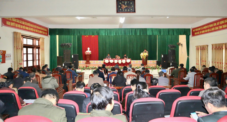 Hội nghị Ban Chấp hành Đảng bộ huyện Na Rì (mở rộng) img-7153.jpg