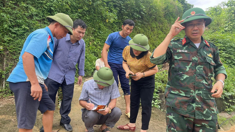 Lãnh đạo UBND huyện cùng các lực lượng chức năng kiểm tra tại hiện trường. IMG_1951.jpeg