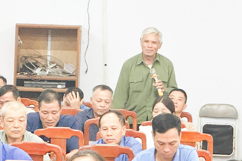 Cử tri thôn Bản Cuôn, xã Ngọc Phái đề nghị tỉnh, huyện tăng cường quản lý dịch tả lợn châu Phi. cd22.jpg