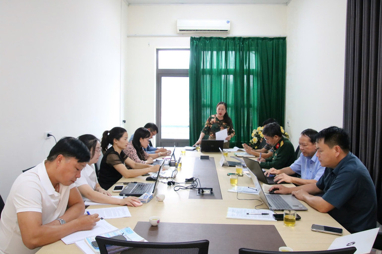 Ban Tổ chức Hội diễn nghệ thuật quần chúng tỉnh Bắc Kạn năm 2024 họp bàn thống nhất một số nội dung. img-4248.jpg