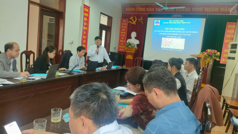 Ông Trần Văn Tuyến, Phó Giám đốc Sở Y tế phát biểu tại Hội thảo. z6485429528847-3ef8f373a1125e11d0730be419da5ce7.jpg