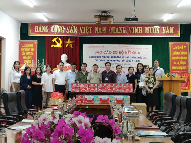 Tổng hội Y học Việt Nam phối hợp với Sở Y tế sơ kết đánh giá chương trình trên z5840838726767-a9038d8e25801de503c6b0ab4e0e28ec-1854.jpg