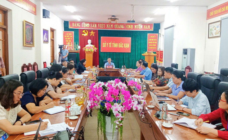 Đại biểu dự họp tại điểm cầu Sở Y tế tỉnh Bắc Kạn. z5919095402674-7730bcf2a3b51a2ed851b9949aae412d-6458.jpg