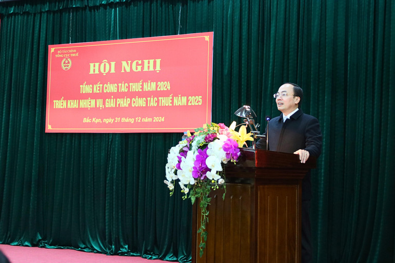 Đồng chí Nguyễn Đăng Bình, Phó Bí thư Tỉnh ủy, Chủ tịch UBND tỉnh phát biểu chỉ đạo. 2.jpg