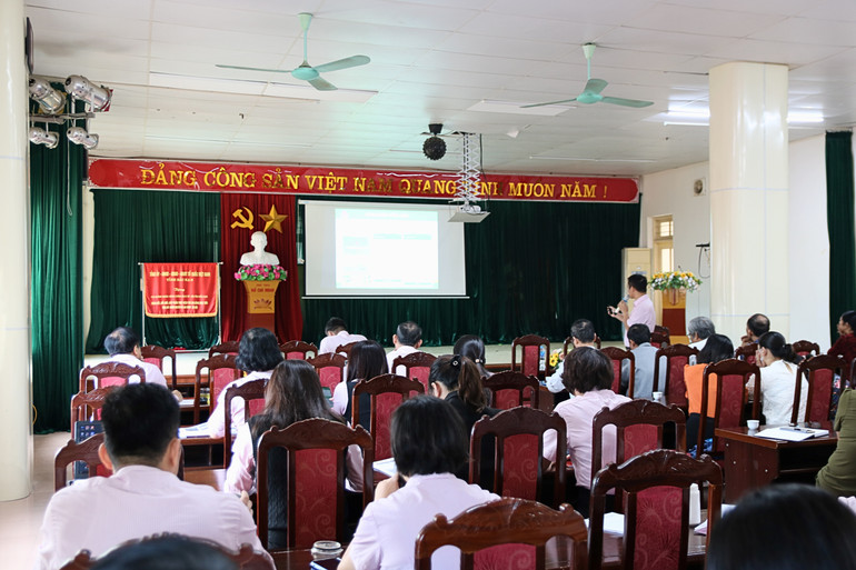 Các đại biểu tham dự tập huấn. 2-8423-2421.jpg