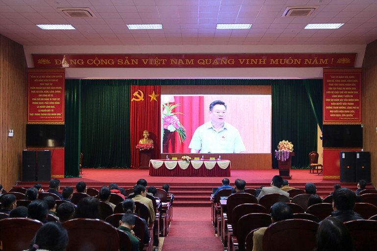 Video về kết quả hoạt động của Đoàn ĐBQH tỉnh năm 2024. 2.jpg