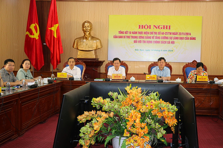 Các đại biểu dự tại điểm cầu tỉnh Bắc Kạn. 1.jpg