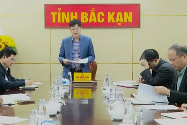 Kiểm tra tiến độ xây dựng khu tái định cư phục vụ tuyến cao tốc Chợ Mới - Bắc Kạn