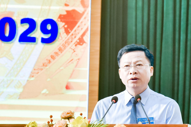 Ông Phạm Duy Hưng, Ủy viên Ban Thường vụ Tỉnh ủy, Phó Chủ tịch UBND tỉnh phát biểu tại Đại hội. 8.jpg