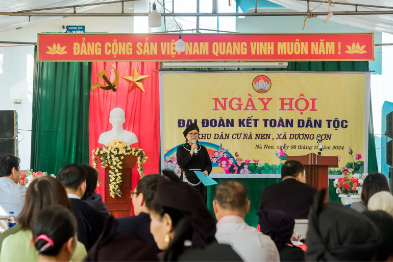 Quang cảnh ngày hội tại thôn Nà Nen. 5.jpg