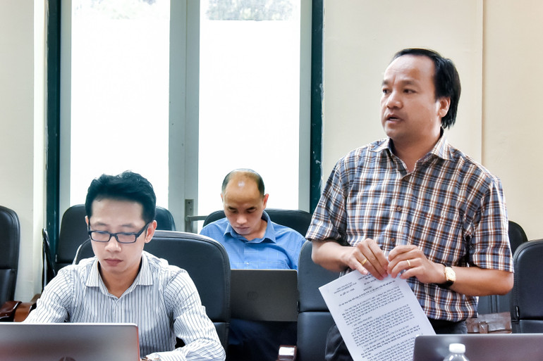 Thành viên đoàn công tác phát biểu ý kiến tại buổi khảo sát. 4.jpg