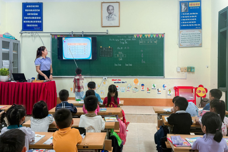 Học sinh Trường Tiểu học Sông Cầu đi học trở lại từ ngày 10/9. 3.jpg
