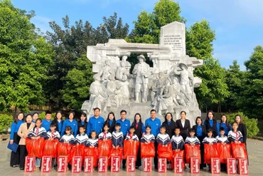 Tuổi trẻ phát huy hào khí chiến thắng mùa Xuân 1975