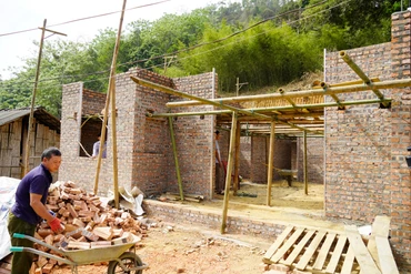 Bắc Kạn phân bổ hơn 3,1 tỷ đồng từ Quỹ “Vì người nghèo” hỗ trợ xóa nhà tạm, dột nát