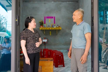 Trong những ngôi nhà mới: “Ý Đảng – lòng dân” lan tỏa tại Chợ Mới