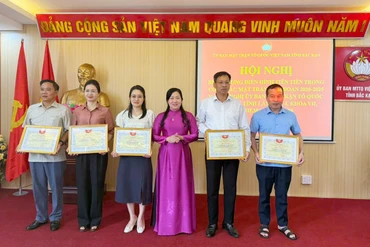 Biểu dương điển hình tiên tiến trong công tác mặt trận giai đoạn 2020-2025