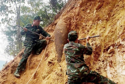 Bắc Kạn: Hủy nổ an toàn quả bom nặng 300kg