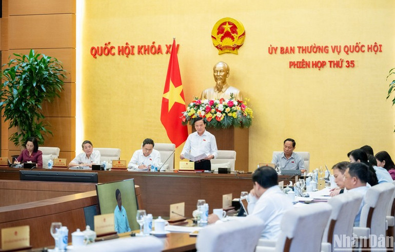 Quang cảnh phiên họp chiều 10/7. (Ảnh: DUY LINH) Quang cảnh phiên họp chiều 10/7. (Ảnh: DUY LINH)