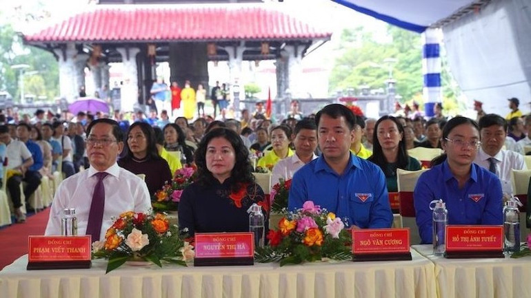 Các đại biểu tham dự Lễ giỗ. Các đại biểu tham dự Lễ giỗ.
