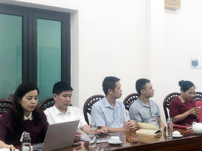 Phóng viên các cơ quan thông tấn báo chí tham dự hội nghị tại điểm cầu Bắc Kạn. Anh 22.jpg